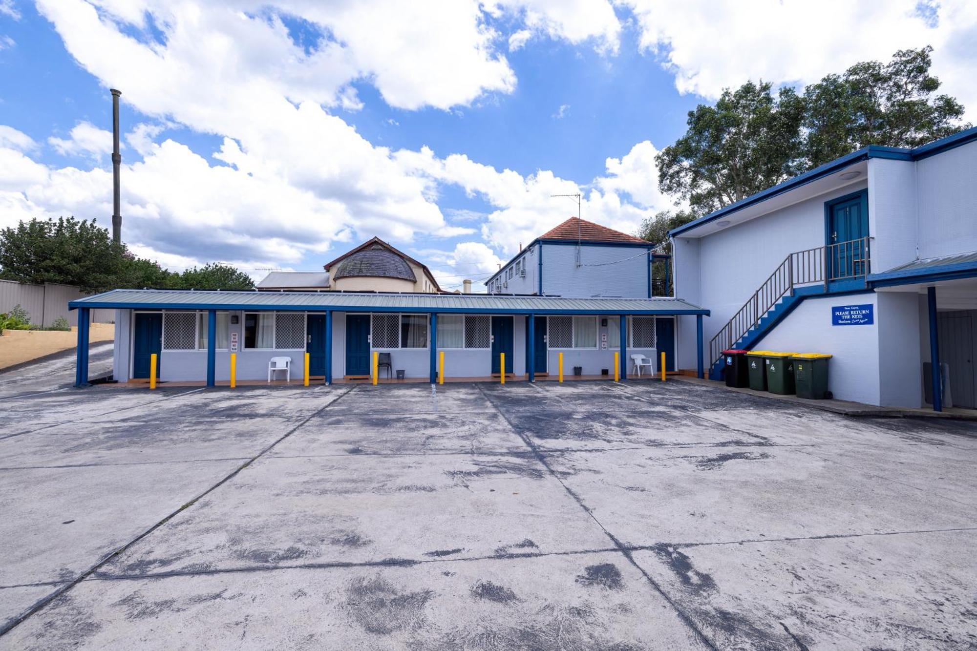 Windsor Heritage Motel Exterior photo